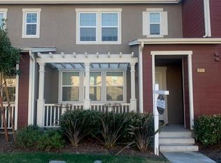 642 Green River St, Oxnard, CA 93036
