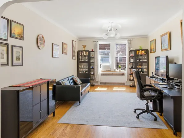11420 Queens Blvd, Flushing, NY 11375