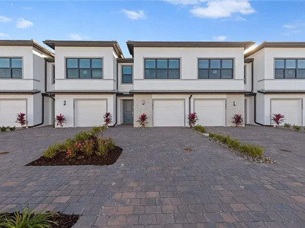 27878 Radiant CT, BONITA SPRINGS, FL 34135