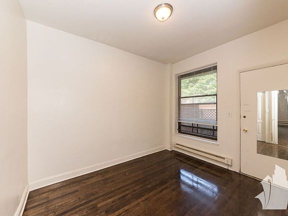 4th image of 1415 W Hutchinson St #42182