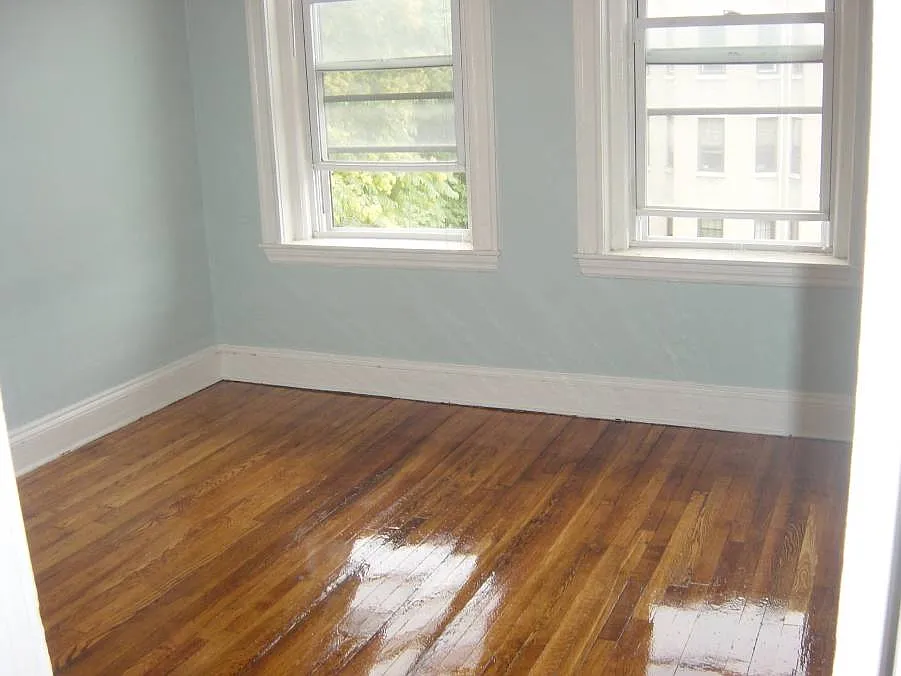 2 bed, 700 sqft, $2,800 — Photo 2