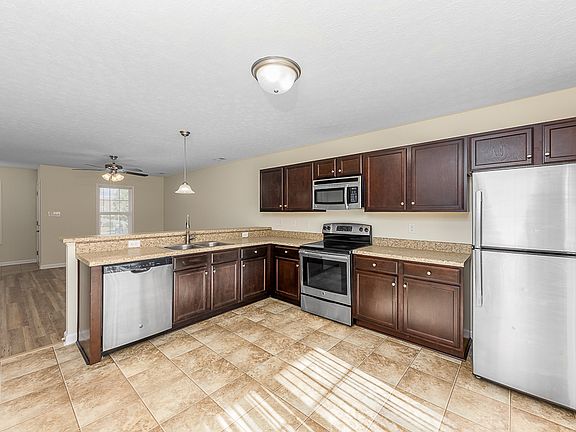 5th image of 205 Grove Ln #1