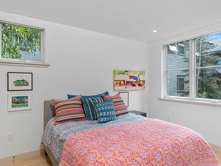 240 S Mahoney Dr #8 — Photo 20