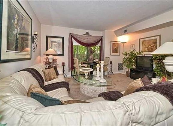 3rd image of 221 Ringwood Ave APT A-17