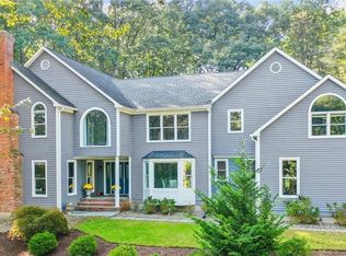 20 Adirondack Trl, Easton, CT 06612