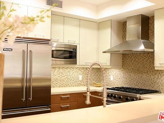 5th image of 1517 S Bentley Ave APT 302