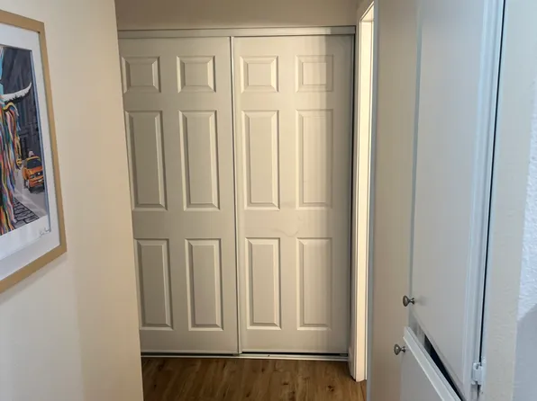 1230 N Horn Ave #417, West Hollywood, CA 90069