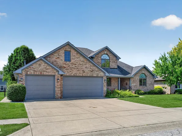 1323 Park Meadow Dr, Beech Grove, IN 46107