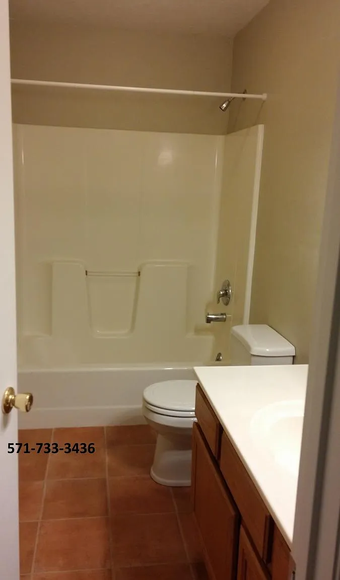 2 bed, 1.5 bath, 950 sqft, $1,500 — Photo 3