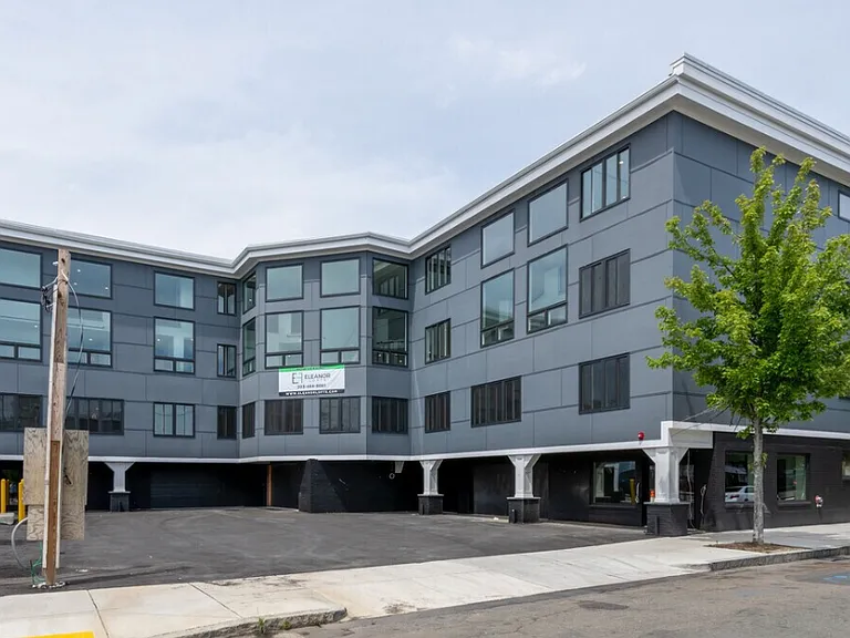 25 Eleanor St #205 — Photo 21