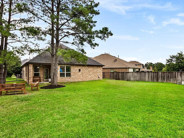 126 S Sawbridge Cir — Photo 16
