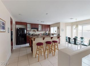 350 Whitly Bay Ave, Las Vegas, NV 89148