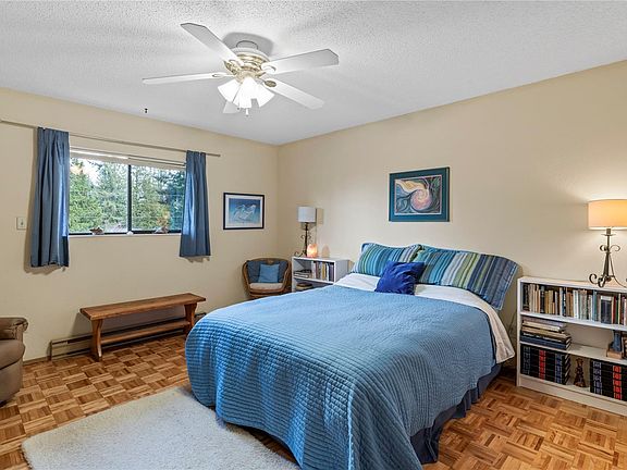 4th image of 130 Sunningdale Rd E #202