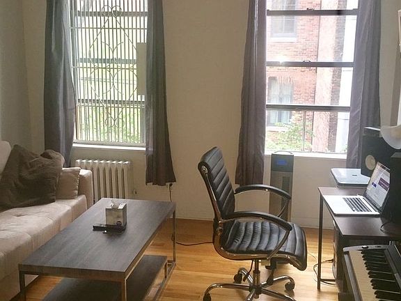 5th image of 72 E 7th St APT C2