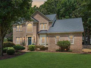 18 Emmaus Rd, Poquoson, VA 23662