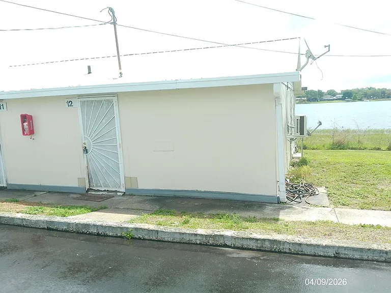 1111 Cypress Gardens Blvd SE #12 — Photo 1