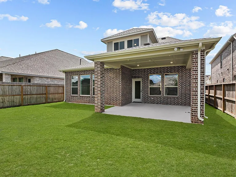 210 Ginger St — Photo 34