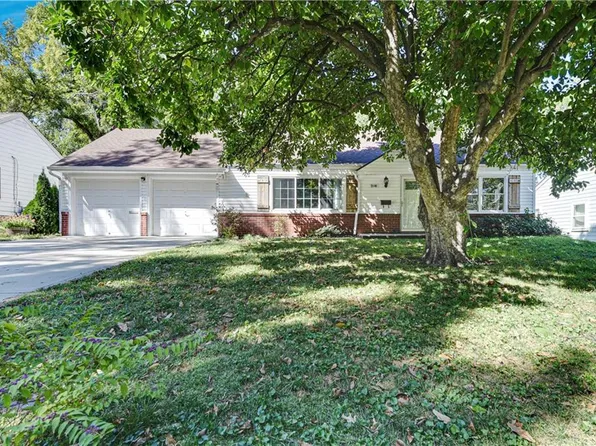 7590 High Dr, Prairie Village, KS 66208