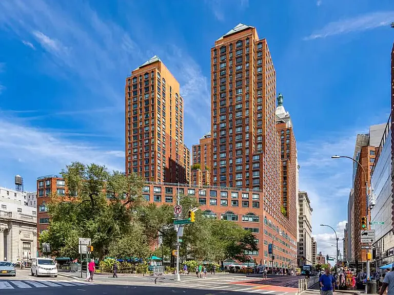 1 Irving Pl #V8B — Photo 10