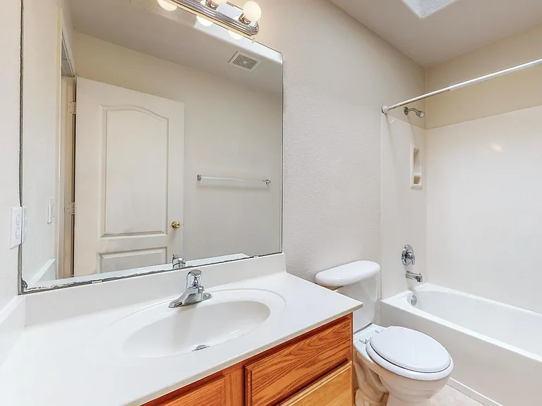 6512 Los Pueblos Pl NW — Photo 3
