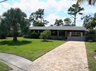 1102 SE Madison Ave, Stuart, FL 34996