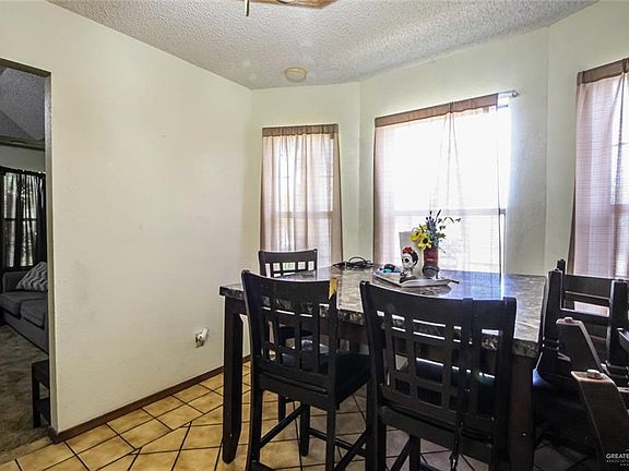 4th image of 1706 Chula Vista Dr