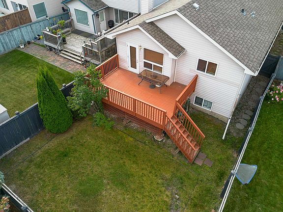 2nd image of 812 Barnes Link SW
