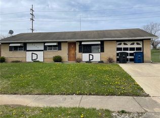 2711 Della Dr, Dayton, OH