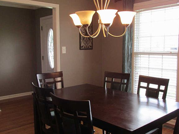 5th image of 1052 Glenhurst Way