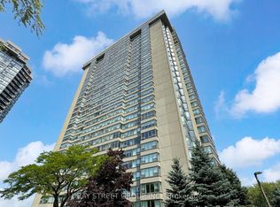 55 Skymark Dr #605, Toronto, ON M2H3N4