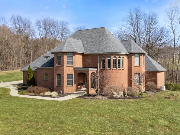 1394 Angus Dr, Mansfield, OH 44903