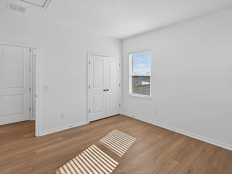 2926 Sail House Dr — Photo 8