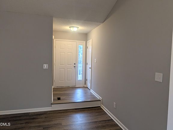 3rd image of 1224 Banjo Dr