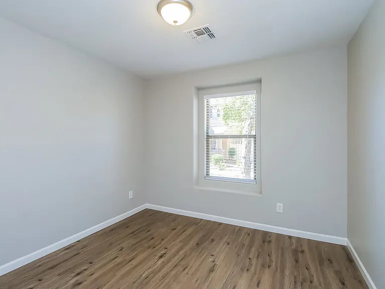 3931 E Jasper Dr — Photo 12