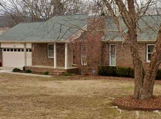 201 Kirkwood Dr SE, Owens Cross Roads, AL 35763