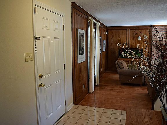 4th image of 1854 Eagle Falls Dr