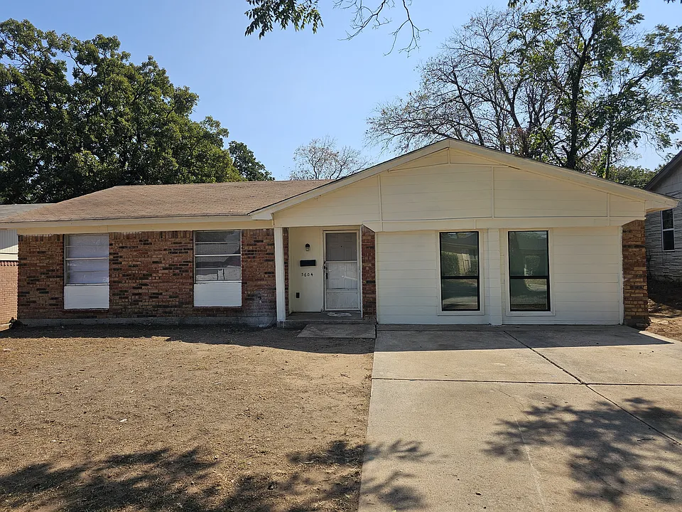 5604 Macarthur Dr