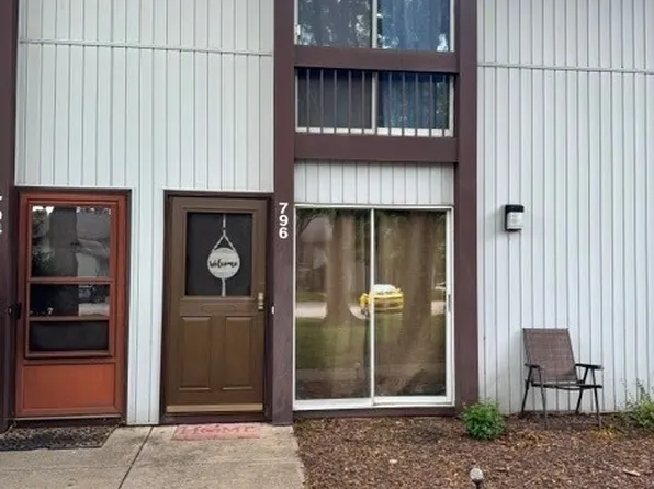 796 Pipes Ct #1604, Northfield, OH 44067
