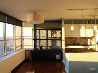655 W Irving Park Rd APT 3317, Chicago, IL 60613