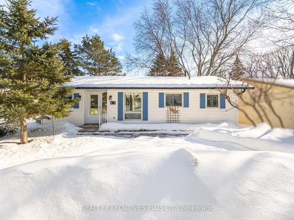 5 Tecumseth Pines Dr, New Tecumseth, ON L0G 1W0