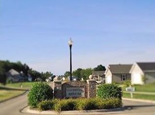 813 Black Granite Ct, Denmark, WI 54208