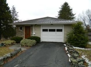 130 Broadview Ter, Pittsfield, MA 01201