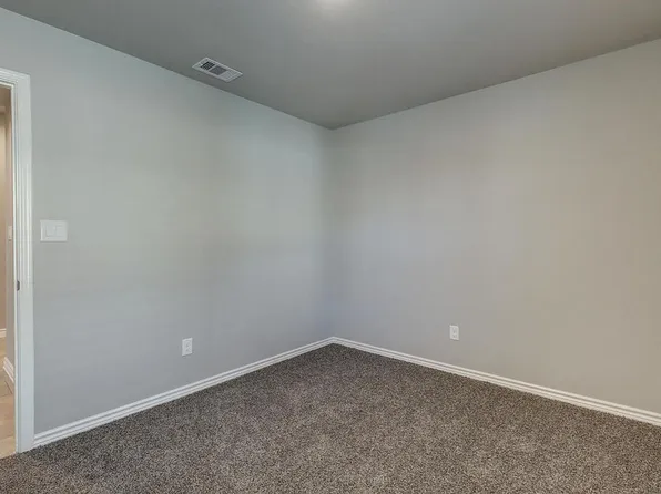 1278 Carnaby St, Corpus Christi, TX 78415