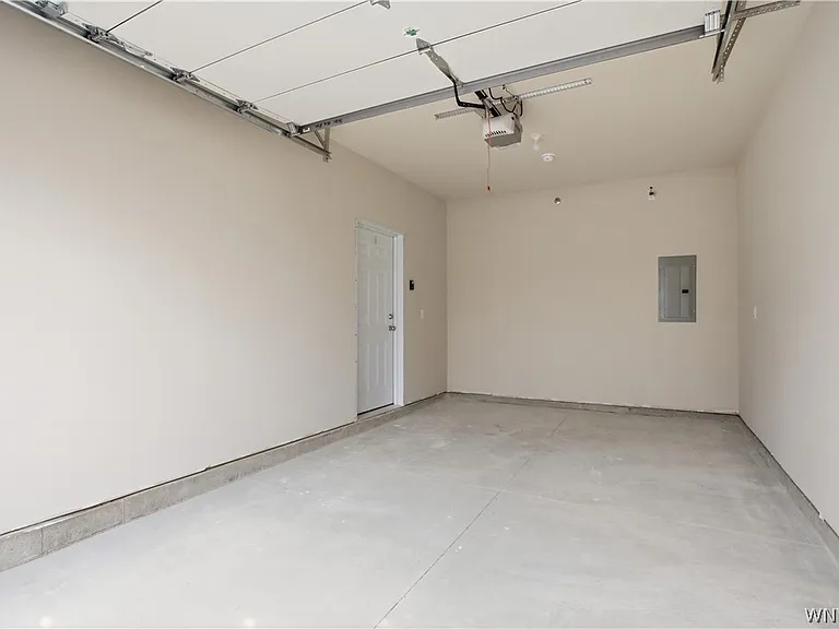 1130 Orchard Park Rd — Photo 28