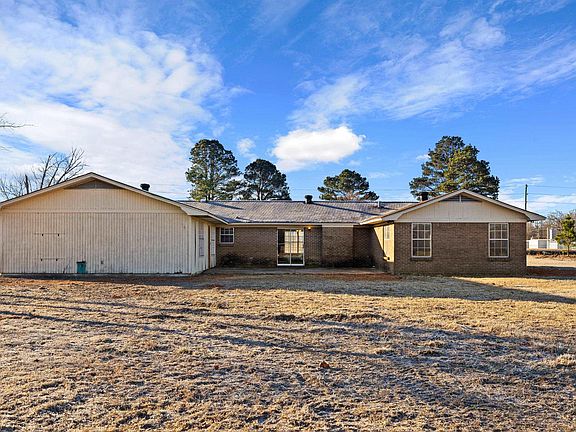 4th image of 102 Bethlehem Rd