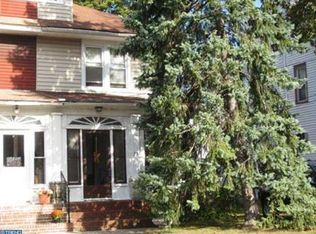 23 E Henry St, Palmyra, NJ 08065