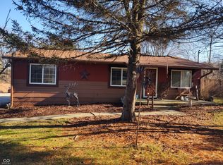 8041 S Peoga Rd, Trafalgar, IN 46181