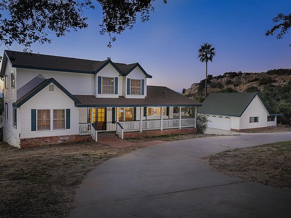 4th image of 19138 Las Encinas Dr