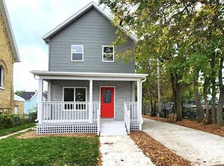 1211 12th St, Racine, WI 53403