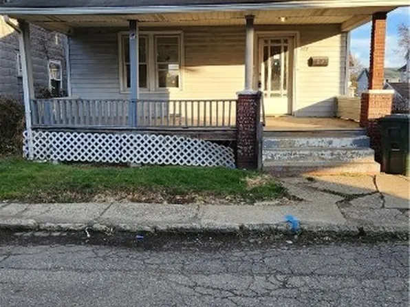 822 Bedford Ave NW, Canton, OH 44708